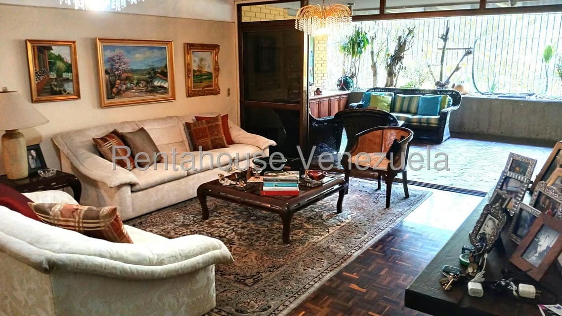 Apartamento (1 Nivel) en Venta en Las Esmeraldas, Distrito Metropolitano - 3