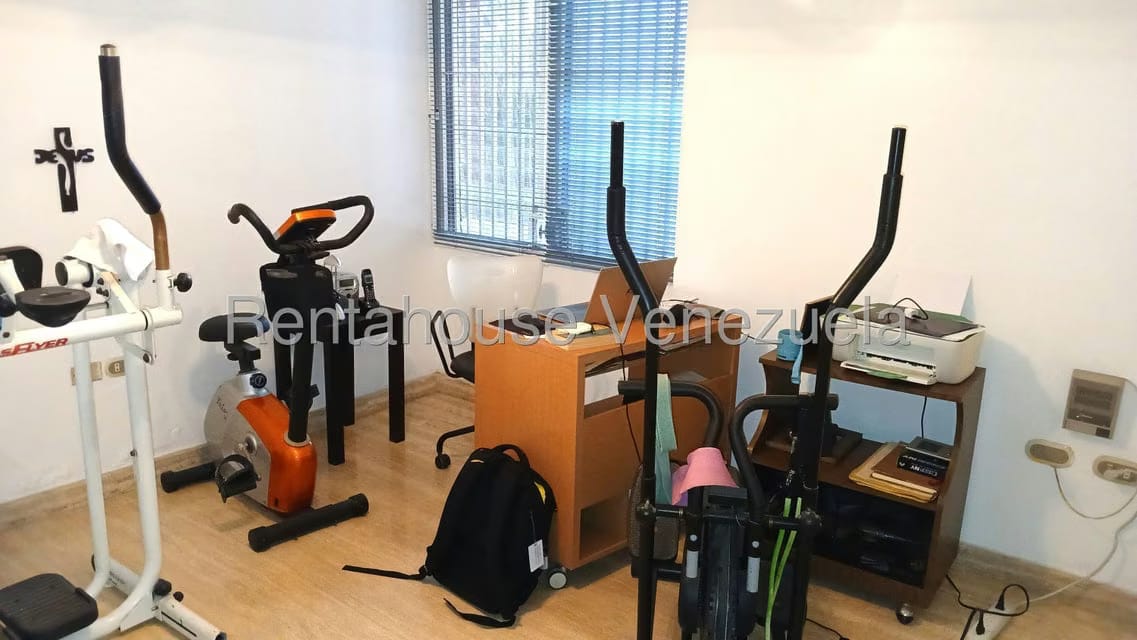 Apartamento (1 Nivel) en Venta en Las Esmeraldas, Distrito Metropolitano - 28