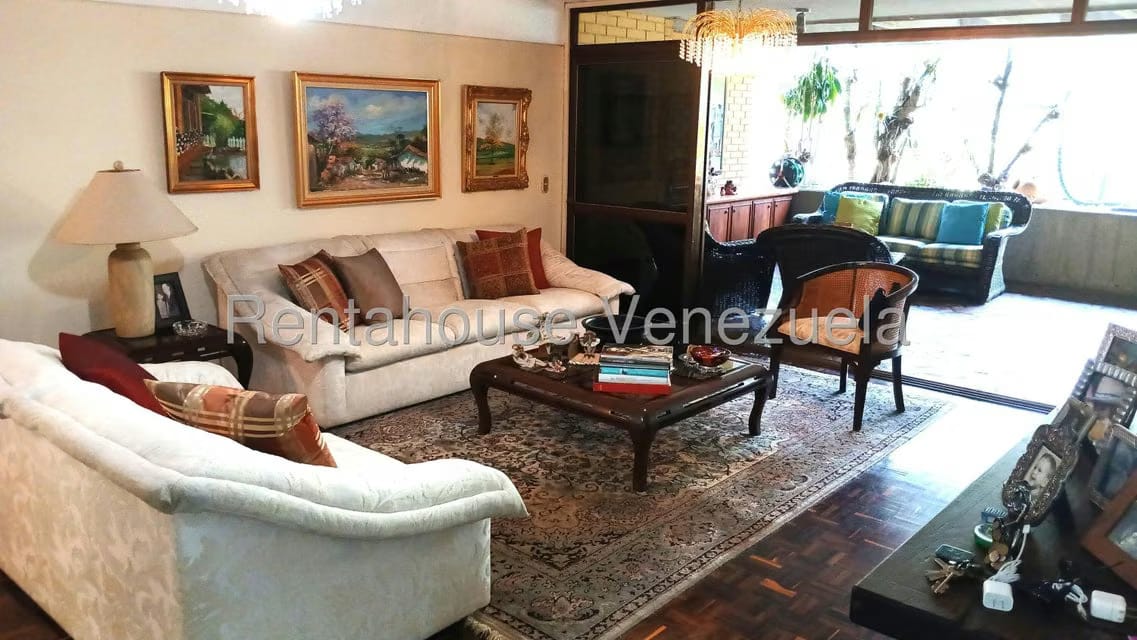 Apartamento (1 Nivel) en Venta en Las Esmeraldas, Distrito Metropolitano - 4