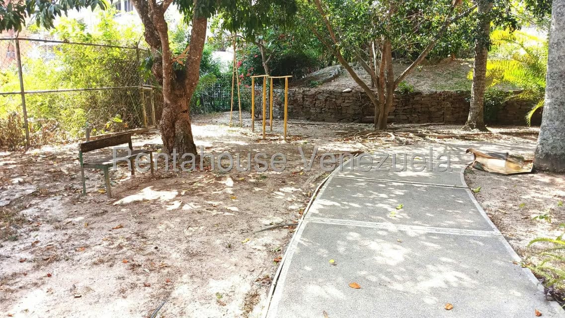 Apartamento (1 Nivel) en Venta en Las Esmeraldas, Distrito Metropolitano - 36