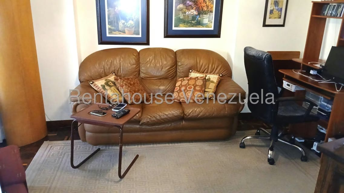Apartamento (1 Nivel) en Venta en Las Esmeraldas, Distrito Metropolitano - 9