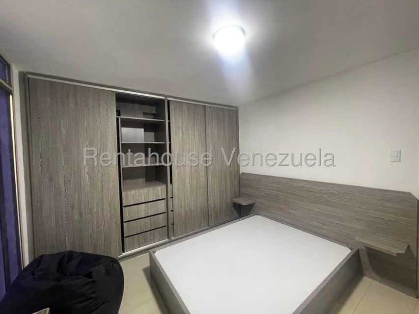 Apartamento (1 Nivel) en Alquiler en El Cafetal, Distrito Metropolitano - 11