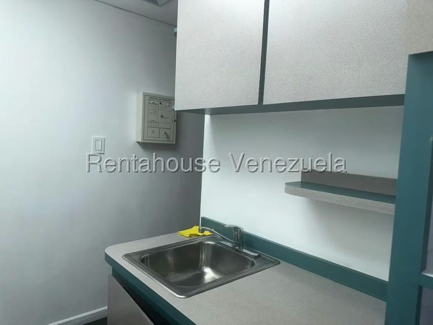 Comercial (Local Comercial) en Venta en Los Cortijos de Lourdes, Distrito Metropolitano - 18