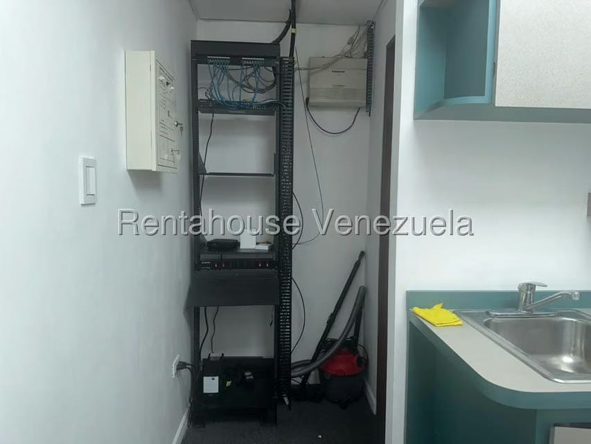 Comercial (Local Comercial) en Venta en Los Cortijos de Lourdes, Distrito Metropolitano - 21
