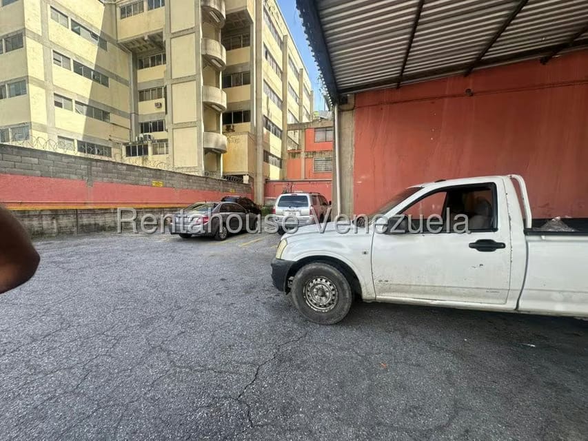 Comercial (Local Comercial) en Venta en Los Cortijos de Lourdes, Distrito Metropolitano - 30