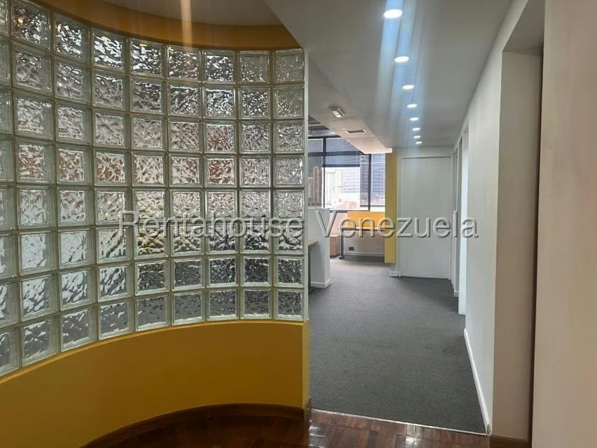 Comercial (Local Comercial) en Venta en Los Cortijos de Lourdes, Distrito Metropolitano - 6