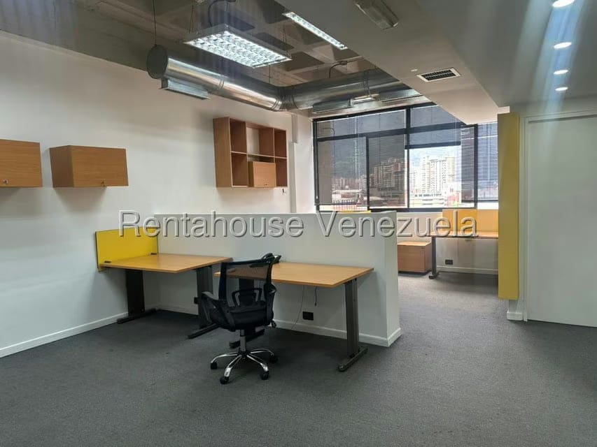 Comercial (Local Comercial) en Venta en Los Cortijos de Lourdes, Distrito Metropolitano - 8