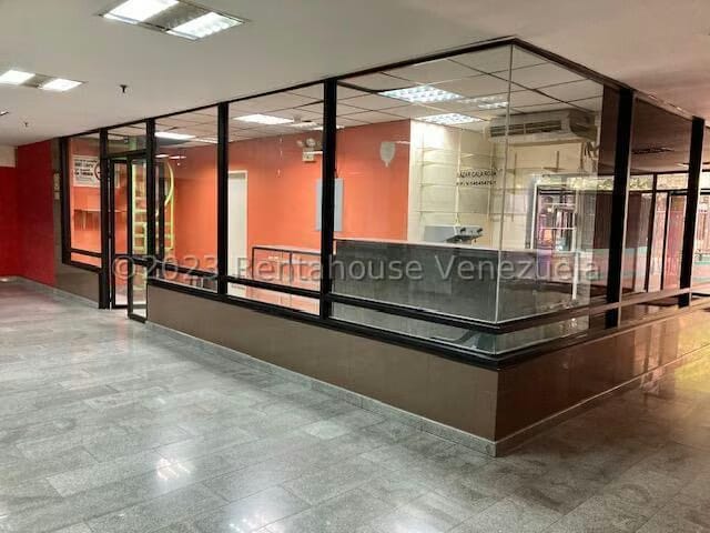LOCAL COMERCIAL EN VENTA – YENNIEF ROJAS - 4
