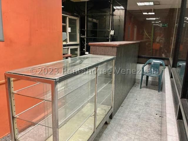 LOCAL COMERCIAL EN VENTA – YENNIEF ROJAS - 5