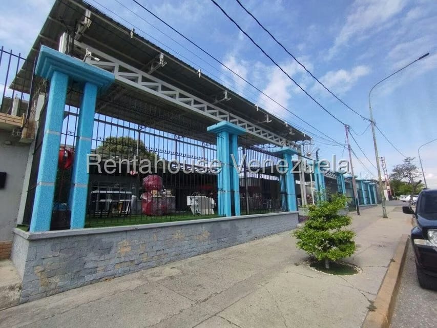Comercial (Local Comercial) en Venta en Centro, Lara - 2