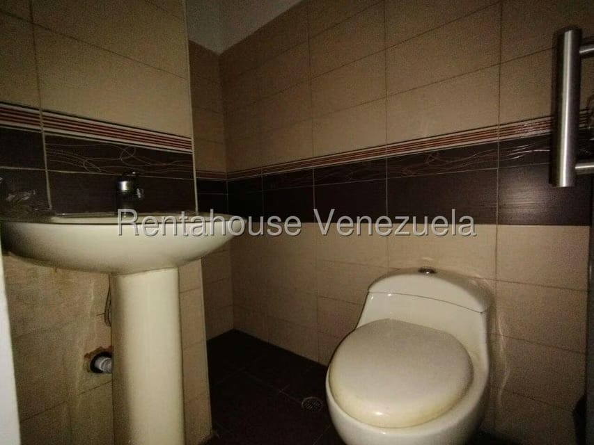 Comercial (Local Comercial) en Venta en Centro, Lara - 11