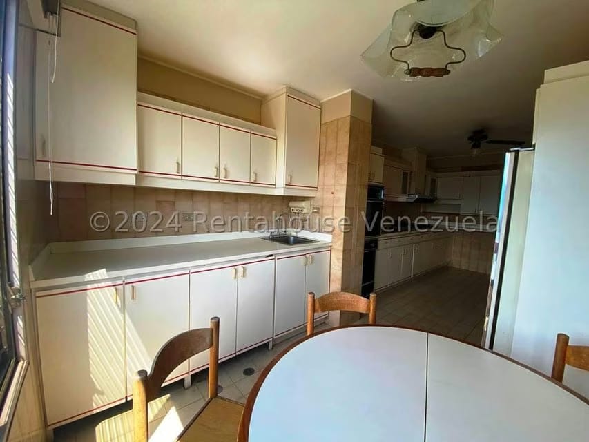 Apartamento (1 Nivel) en Venta en Los Samanes, Distrito Metropolitano - 32