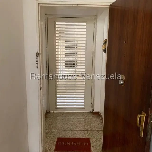 Apartamento (1 Nivel) en Alquiler en Colinas de La California, Distrito Metropolitano - 9