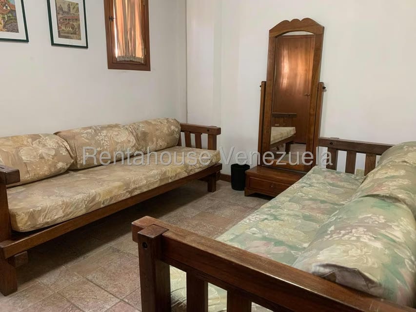 Apartamento (1 Nivel) en Alquiler en Av Americo Vespucio, Anzoategui - 11