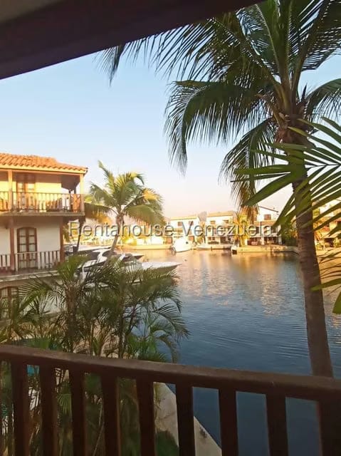 Apartamento (1 Nivel) en Alquiler en Av Americo Vespucio, Anzoategui - 13