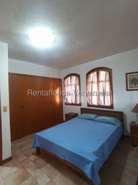 Apartamento (1 Nivel) en Alquiler en Av Americo Vespucio, Anzoategui - 15