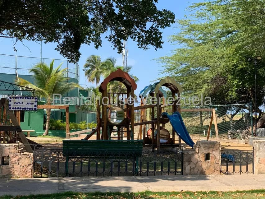 Apartamento (1 Nivel) en Alquiler en Av Americo Vespucio, Anzoategui - 29