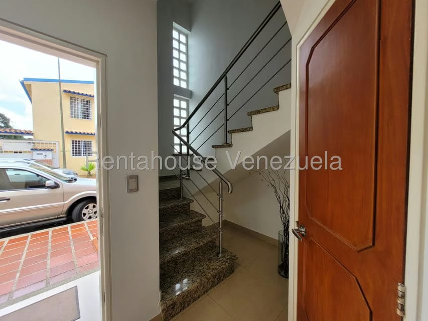 Townhouse (Duplex) en Venta en Santa Maria, Miranda - 17