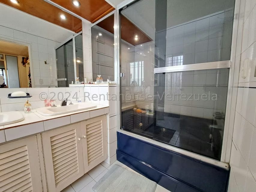 Casa (Multipes Niveles) en Venta en Alto Hatillo, Distrito Metropolitano - 21