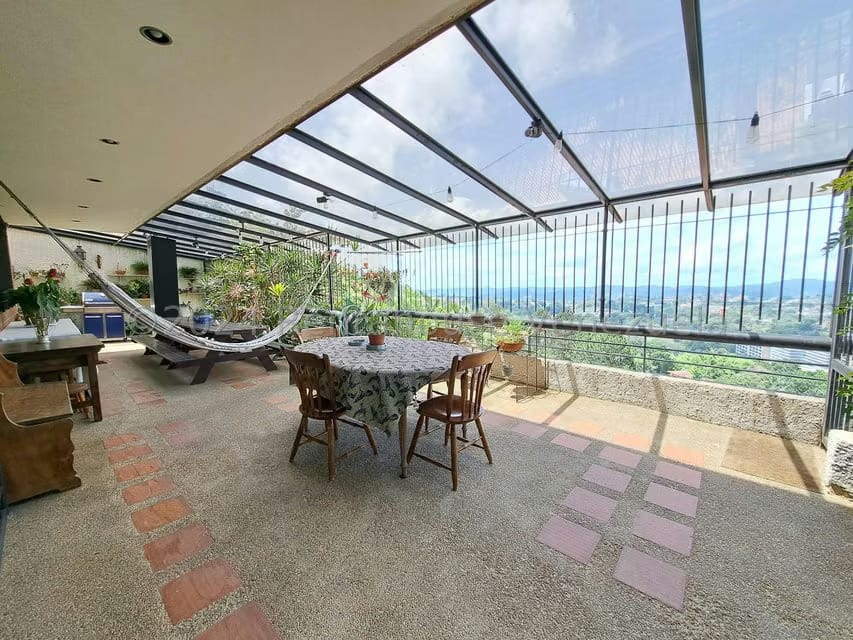 Casa (Multipes Niveles) en Venta en Alto Hatillo, Distrito Metropolitano - 23