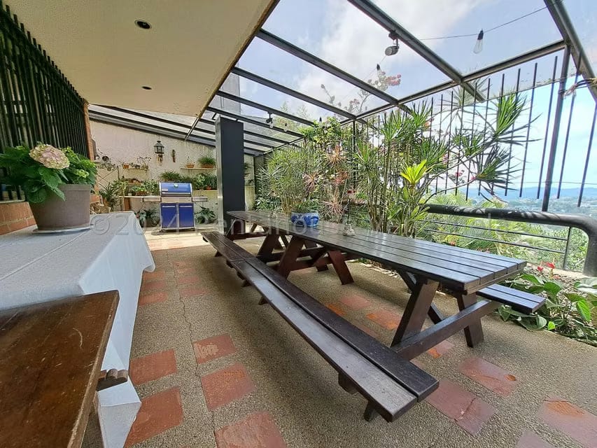 Casa (Multipes Niveles) en Venta en Alto Hatillo, Distrito Metropolitano - 26