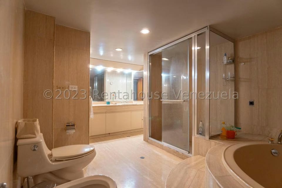 Apartamento (1 Nivel) en Venta en Lomas de Los Chorros, Distrito Metropolitano - 26