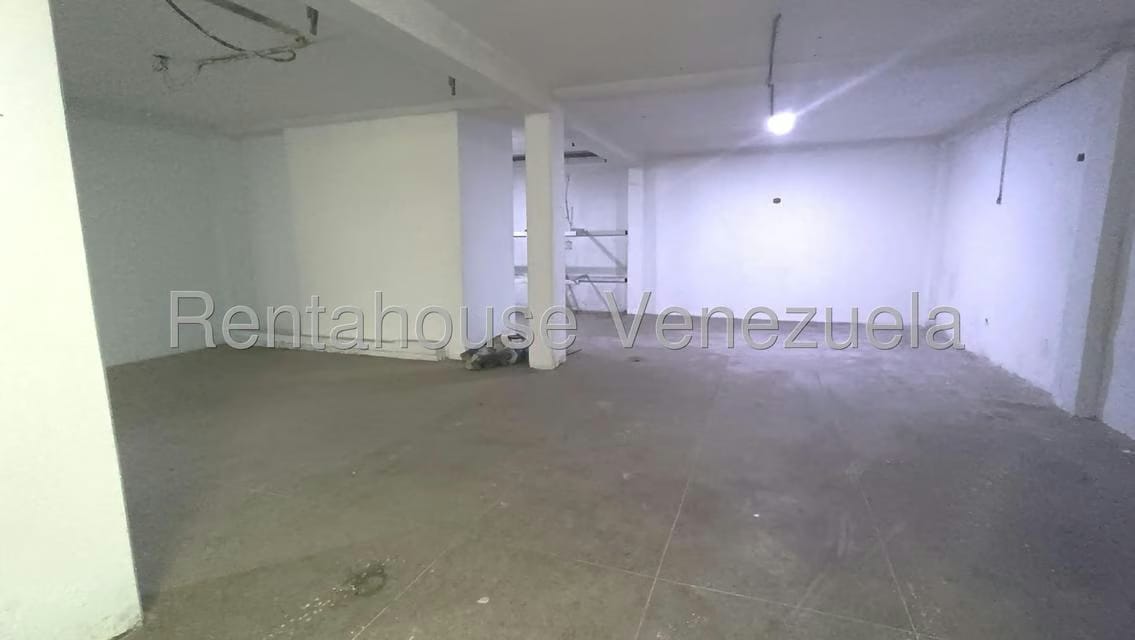 Comercial (Local Comercial) en Alquiler en Catia, Distrito Metropolitano - 3