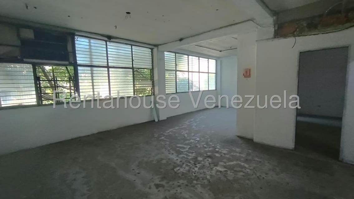 Comercial (Local Comercial) en Alquiler en Catia, Distrito Metropolitano - 6