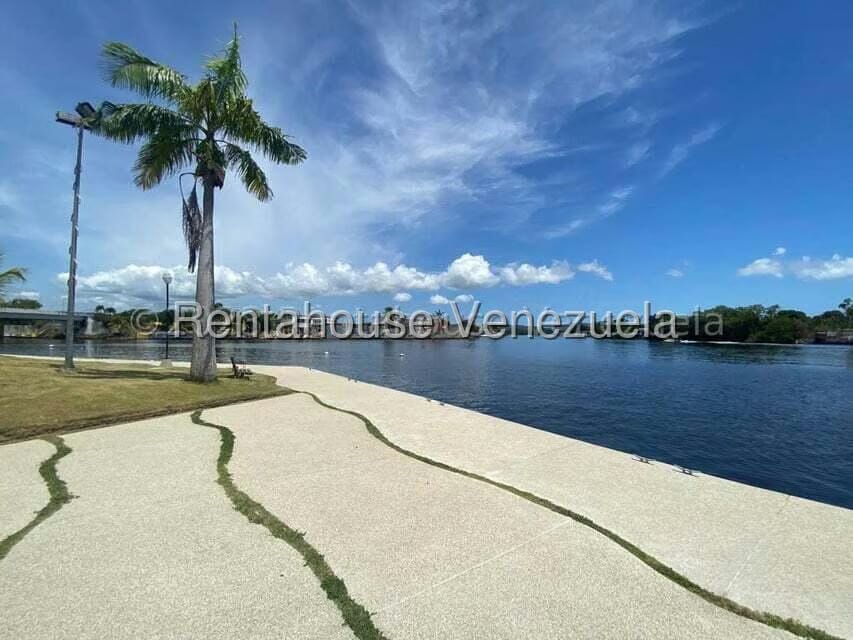 Townhouse (Duplex) en Venta en Puerto Encantado, Miranda - 18