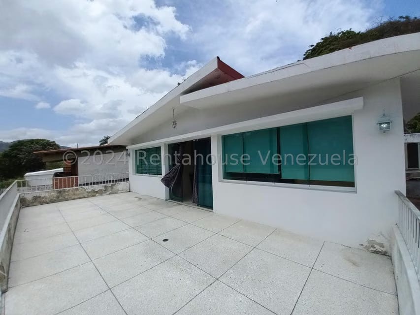 Casa (Multipes Niveles) en Alquiler en Prados del Este, Distrito Metropolitano - 38