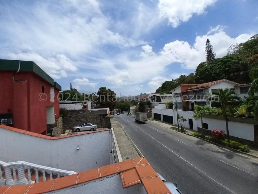 Casa (Multipes Niveles) en Alquiler en Prados del Este, Distrito Metropolitano - 69