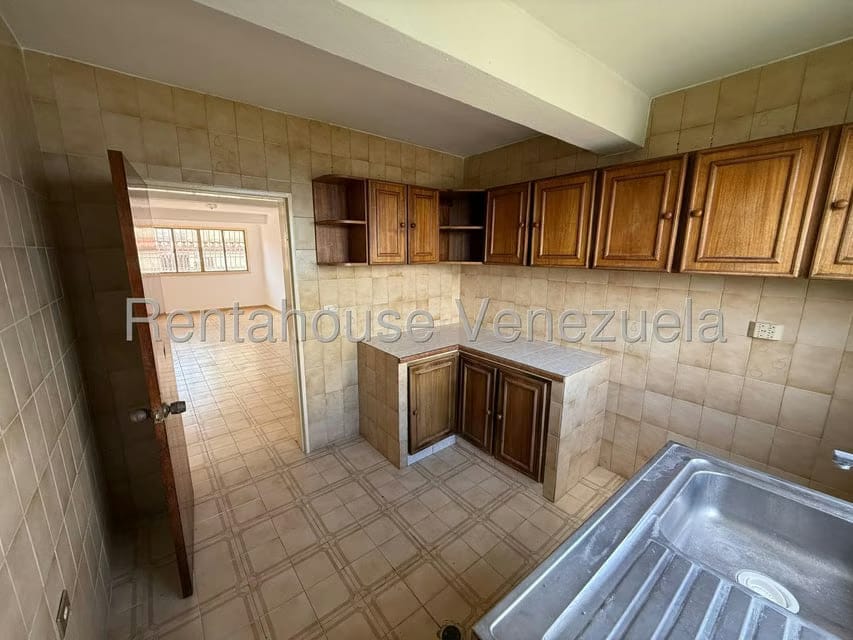 Apartamento (1 Nivel) en Alquiler en El Junquito, Distrito Metropolitano - 11