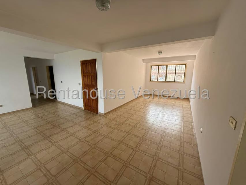 Apartamento (1 Nivel) en Alquiler en El Junquito, Distrito Metropolitano - 6