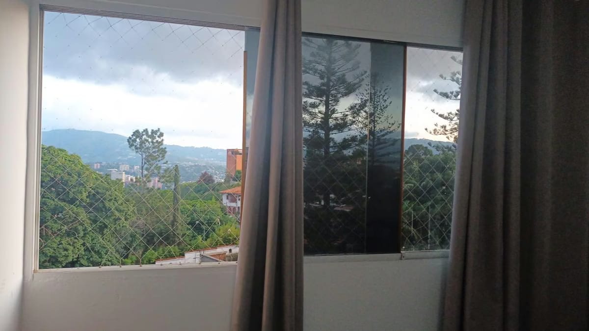 Apartamento en Venta - Urb. Colinas de Bello Monte - Baruta - Estado Miranda - 2