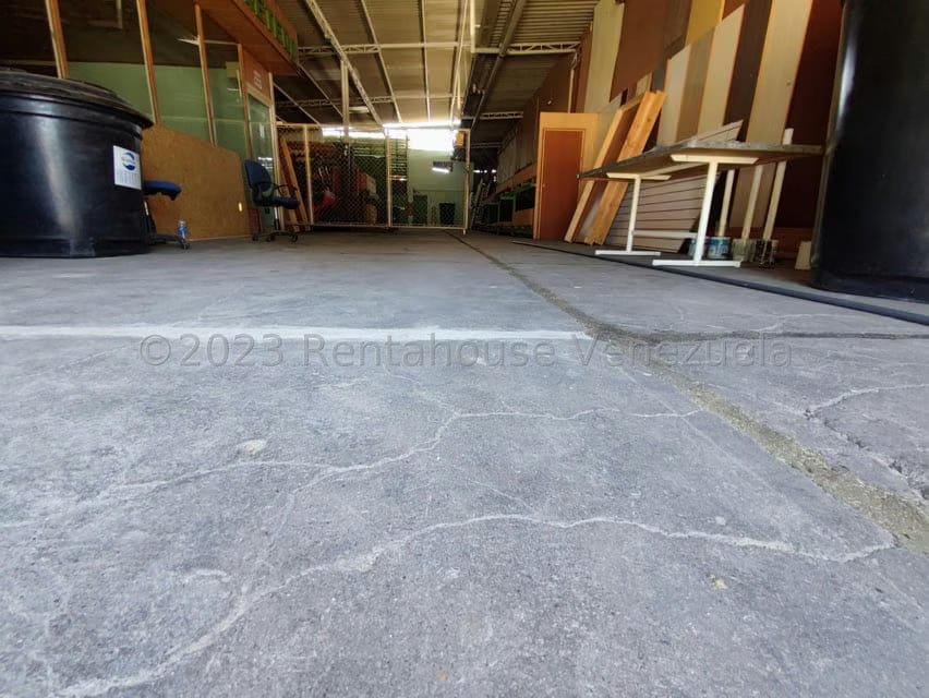 Comercial (Galpon - Deposito) en Alquiler en Centro, Falcon - 4