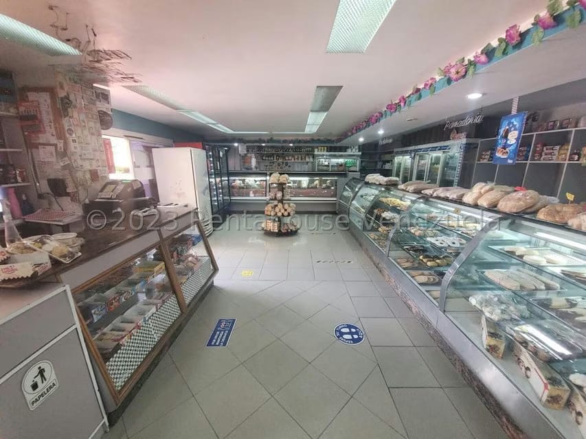 Negocios y Empresas (Comercio) en Venta en Santa Ines, Distrito Metropolitano - 11