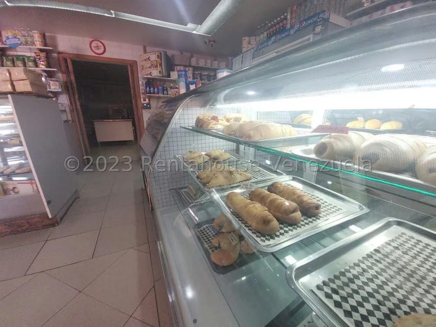 Negocios y Empresas (Comercio) en Venta en Santa Ines, Distrito Metropolitano - 16