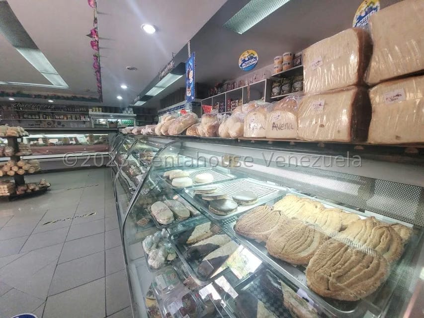 Negocios y Empresas (Comercio) en Venta en Santa Ines, Distrito Metropolitano - 17