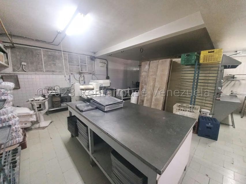 Negocios y Empresas (Comercio) en Venta en Santa Ines, Distrito Metropolitano - 23