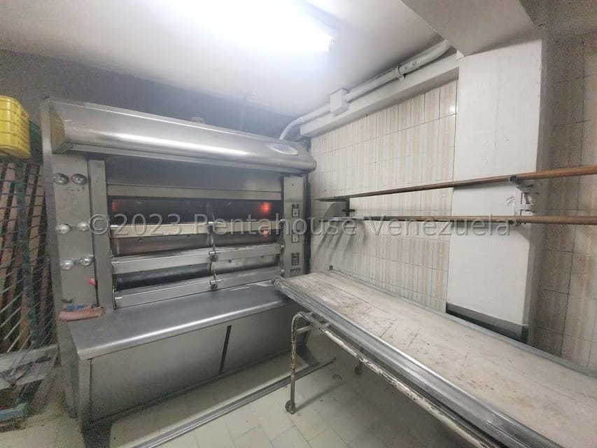 Negocios y Empresas (Comercio) en Venta en Santa Ines, Distrito Metropolitano - 26