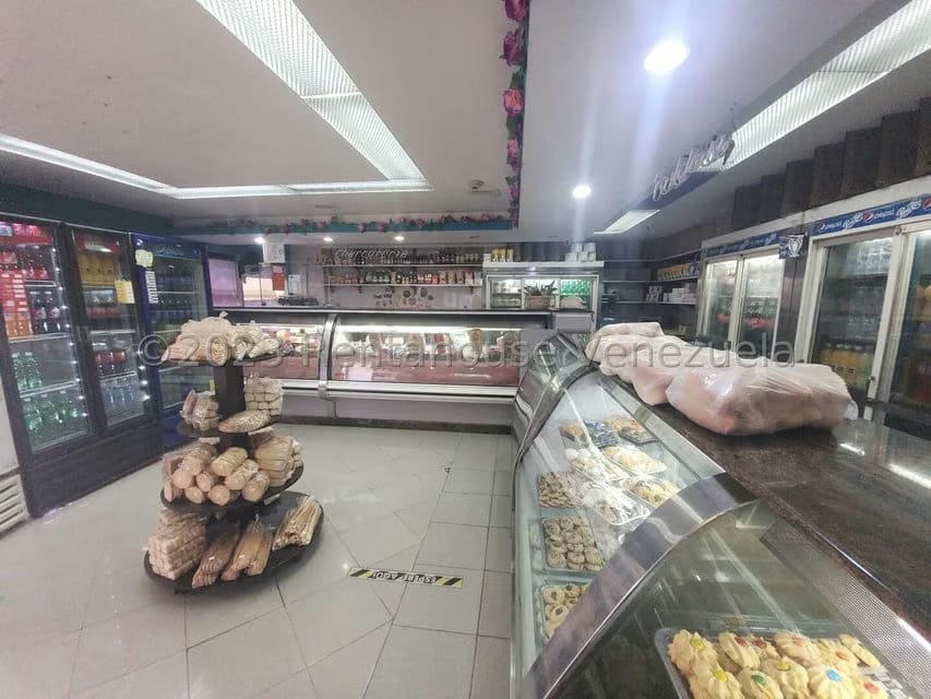 Negocios y Empresas (Comercio) en Venta en Santa Ines, Distrito Metropolitano - 9