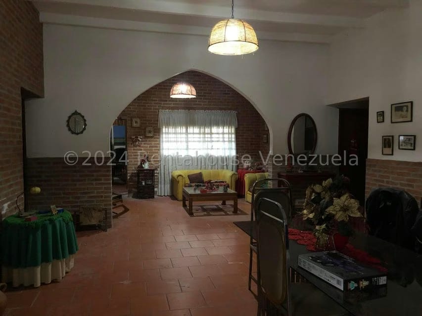 Casa (1 Nivel) en Venta en La Suiza, Miranda - 24