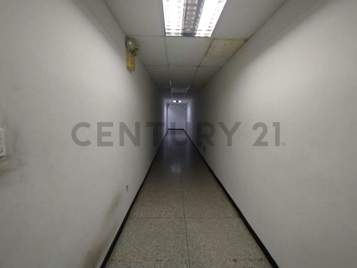Local Comercial en Alquiler Avenida Solano - 4