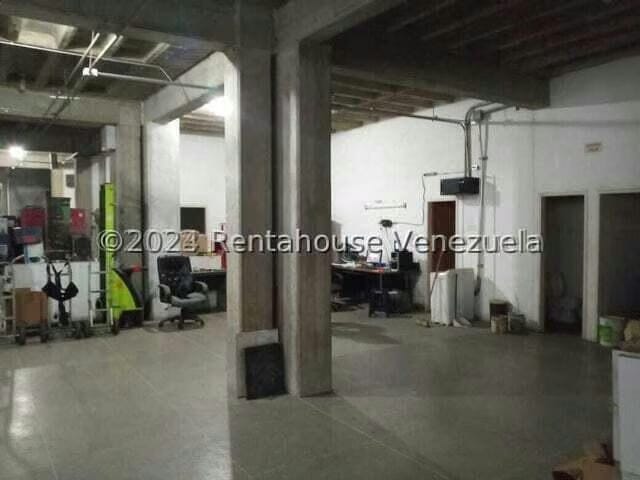 Comercial (Local Comercial) en Venta en Parroquia La Candelaria, Distrito Metropolitano - 13
