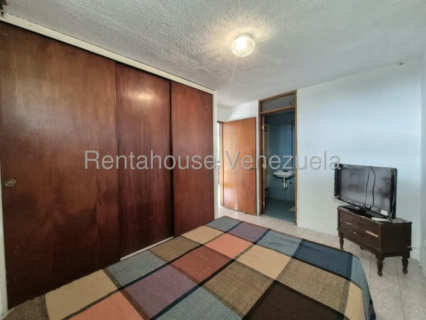 Apartamento (1 Nivel) en Alquiler en Los Chaguaramos, Aragua - 14