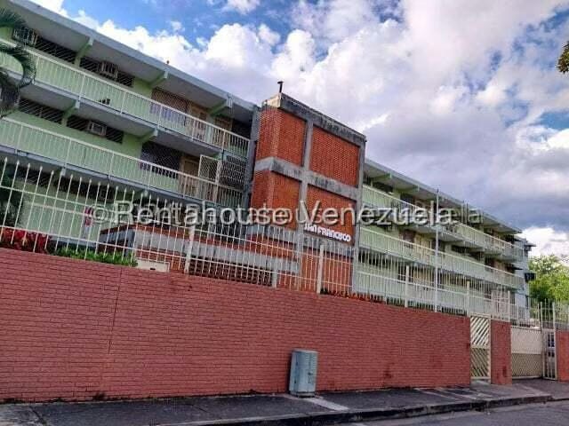 Apartamento (1 Nivel) en Alquiler en Los Chaguaramos, Aragua - 24