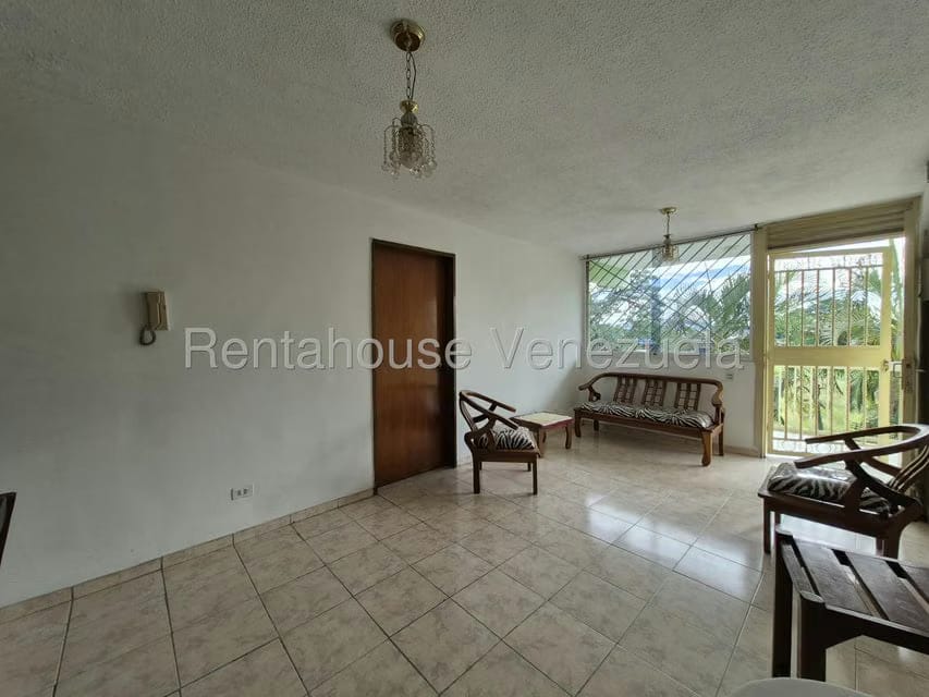 Apartamento (1 Nivel) en Alquiler en Los Chaguaramos, Aragua - 5