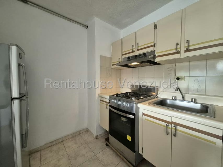 Apartamento (1 Nivel) en Alquiler en Los Chaguaramos, Aragua - 6