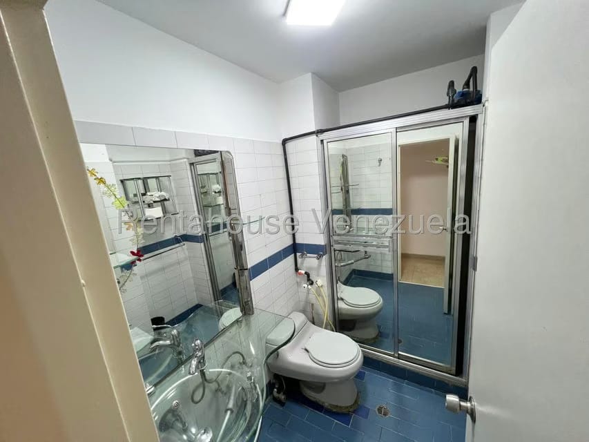Apartamento (1 Nivel) en Alquiler en Las Esmeraldas, Distrito Metropolitano - 14