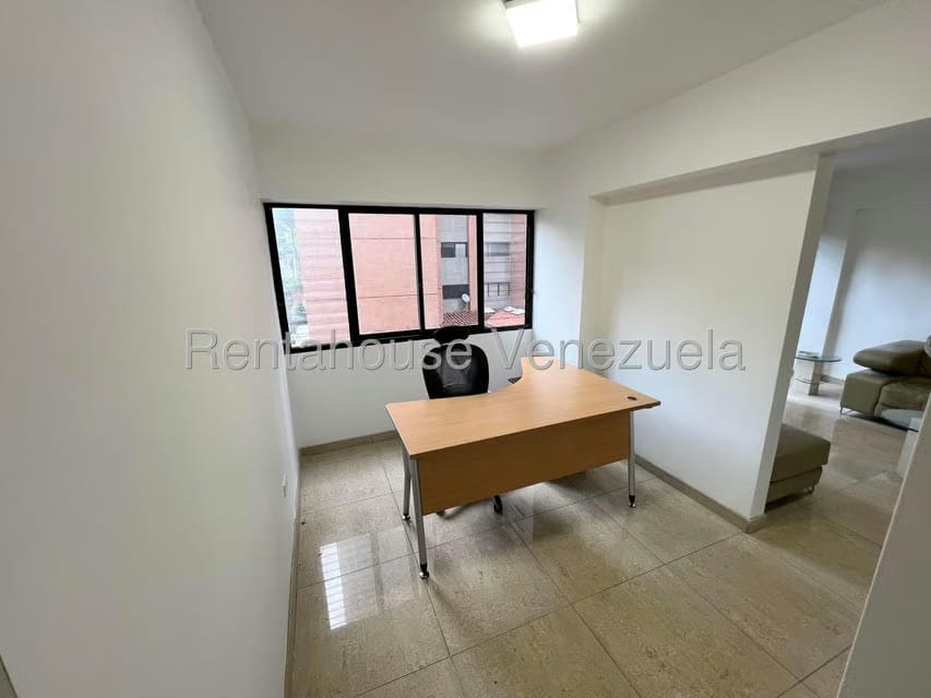 Apartamento (1 Nivel) en Alquiler en Las Esmeraldas, Distrito Metropolitano - 15
